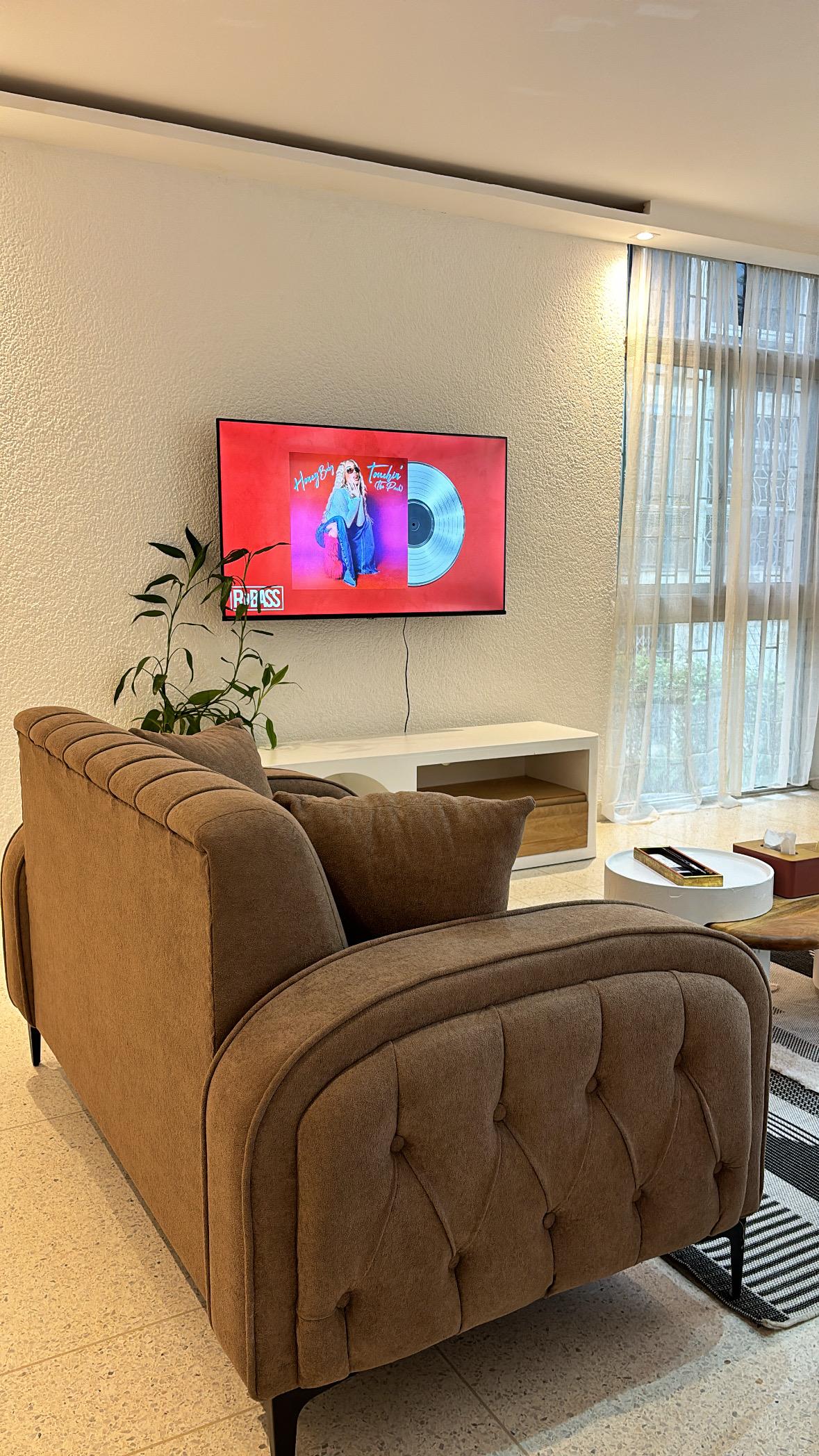 Luxury furnished apartment rental in Elias