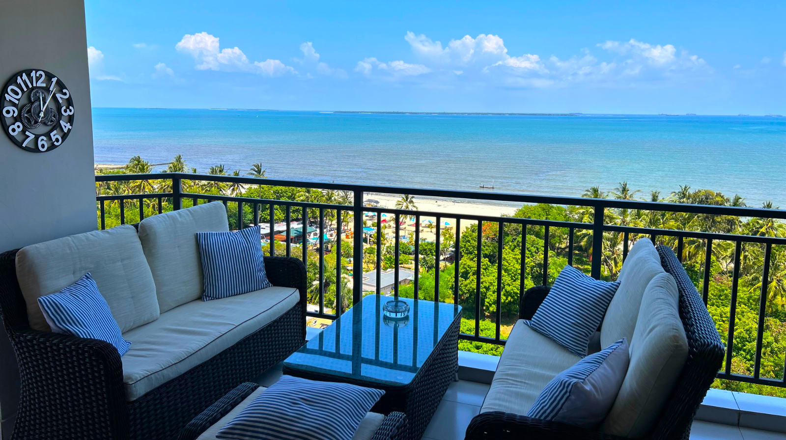 Luxury Seaview 3-Bedroom Apartment Mikocheni, Dar es Salaam