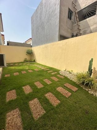 Chalet dúplex de 4 habitaciones en venta en Bassam (Modeste) 