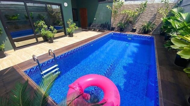 VILLA DE 5 DORMITORIOS CON SALÓN AMUEBLADO EN FIDJROSSÈ 