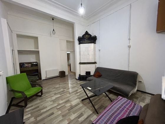 1-room apt close to Old City