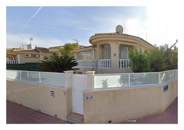 VENTA VILLA NARANJO DE BULNES BENIJOFAR (ALICANTE) ESPAÑA