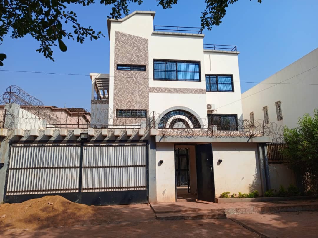 Bâtiment à louer à Sotuba 