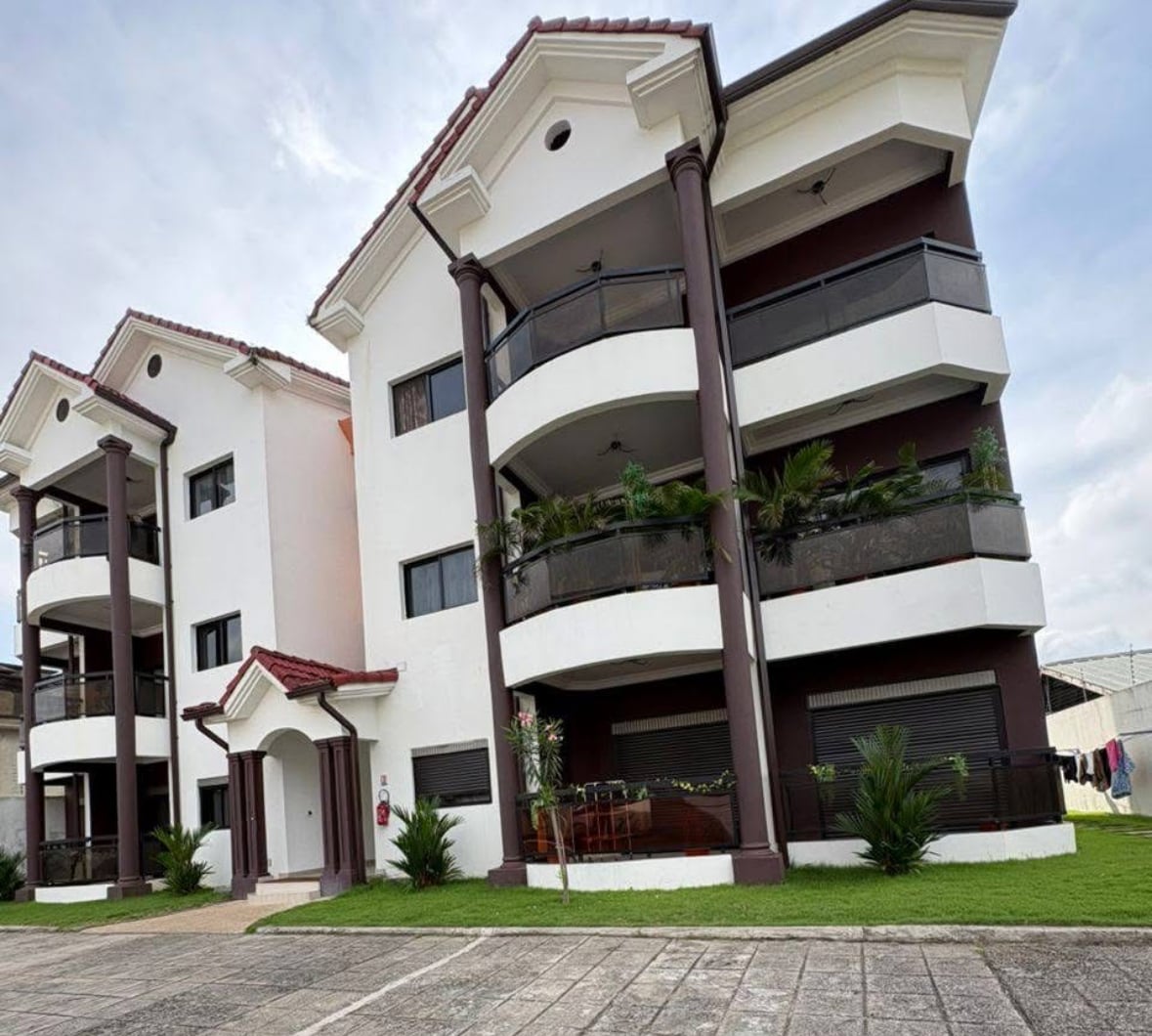 2 Plateaux 7th Phase, un hermoso apartamento de 4 habitaciones disponible 