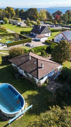 For sale in Crans-près-Céligny – Large property just ...