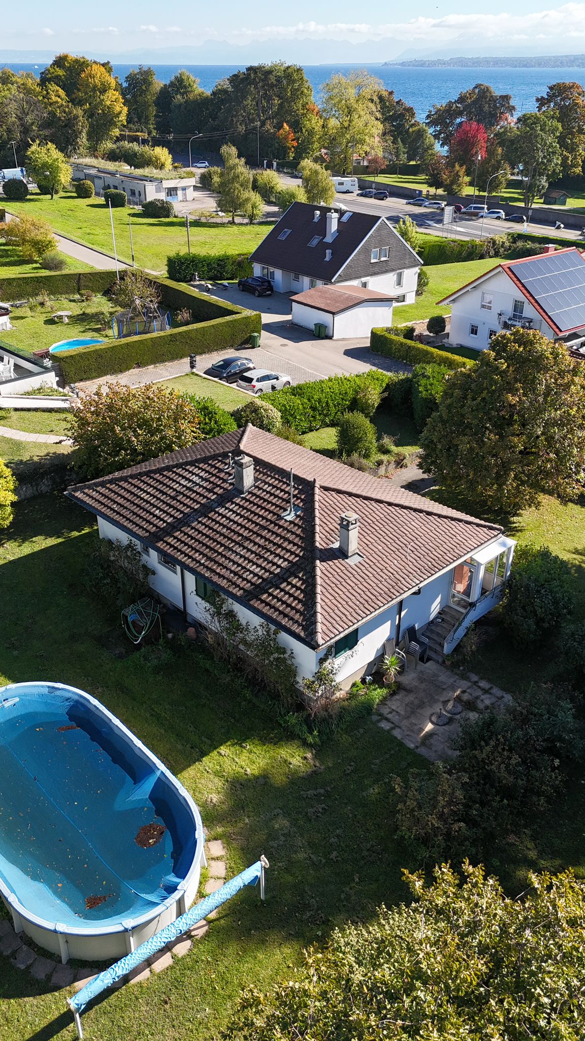 For sale in Crans-près-Céligny – Large property just steps from the lake