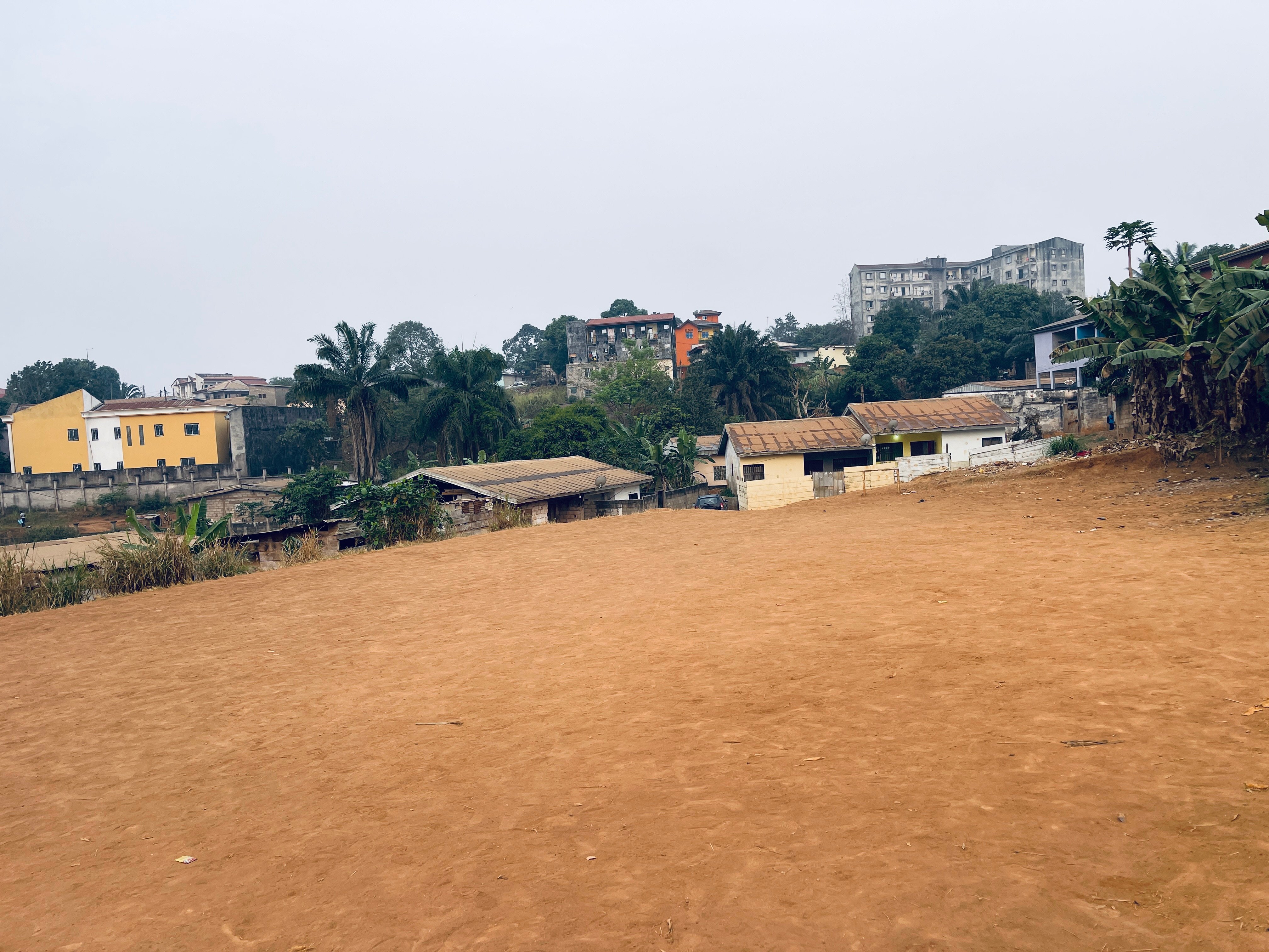 1000m2 PLOT OF LAND FOR SALE IN ODZA