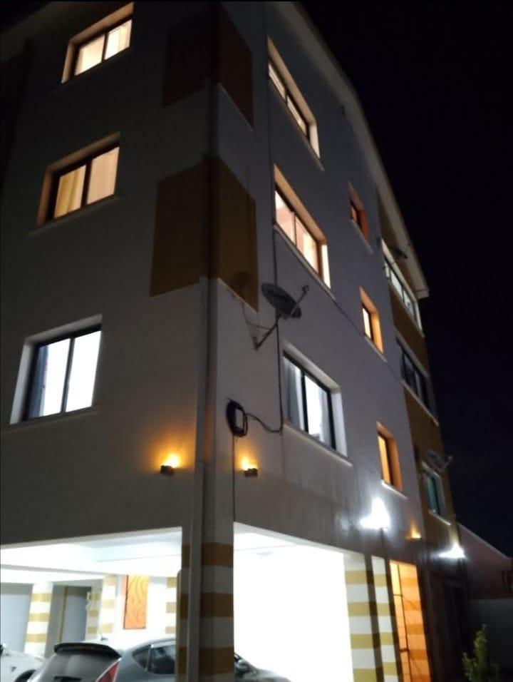 LOCATION APPARTEMENT T2 MEUBLÉ A AMBATOBE 