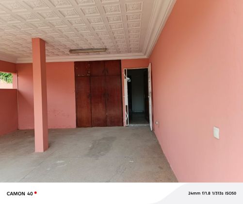 Affitto di una villa duplex di 7 locali a Cocody Riviera 3, quartiere EECI 