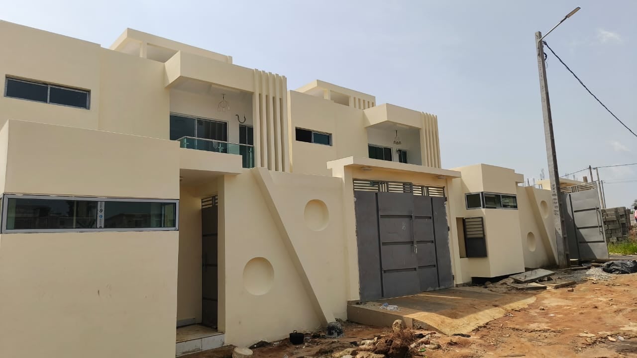 Luxury 6-room duplex for sale in Bingerville, Anan Residential
