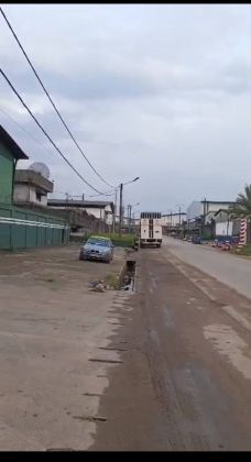 YOPOUGON Ancienne zone industrielle location entrepôt 5200m2