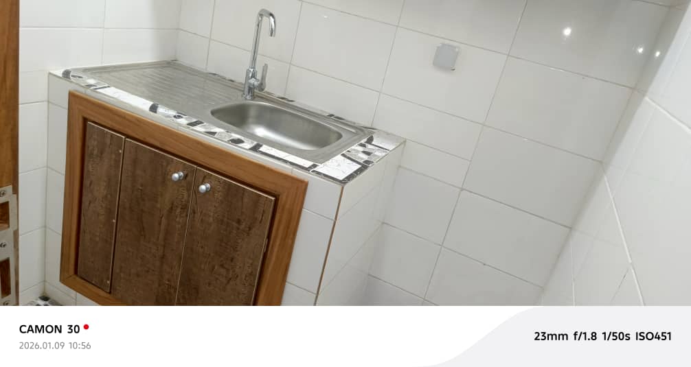 Newly built 2-bedroom apartment with living room and bathroom for rent in Cotonou Dèkoungbé Hèdomey 