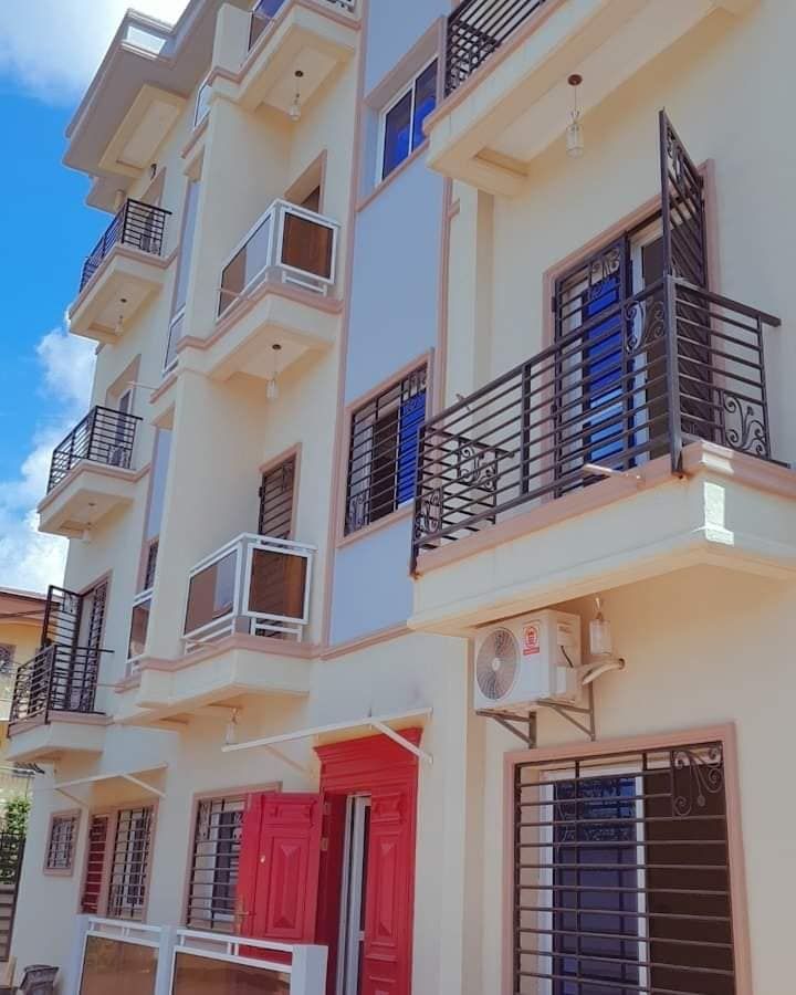 immeuble neuf avec appartement a louer