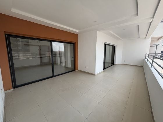 Riviera 4 M'badon, grand appart de 5 pièces de 180m2 