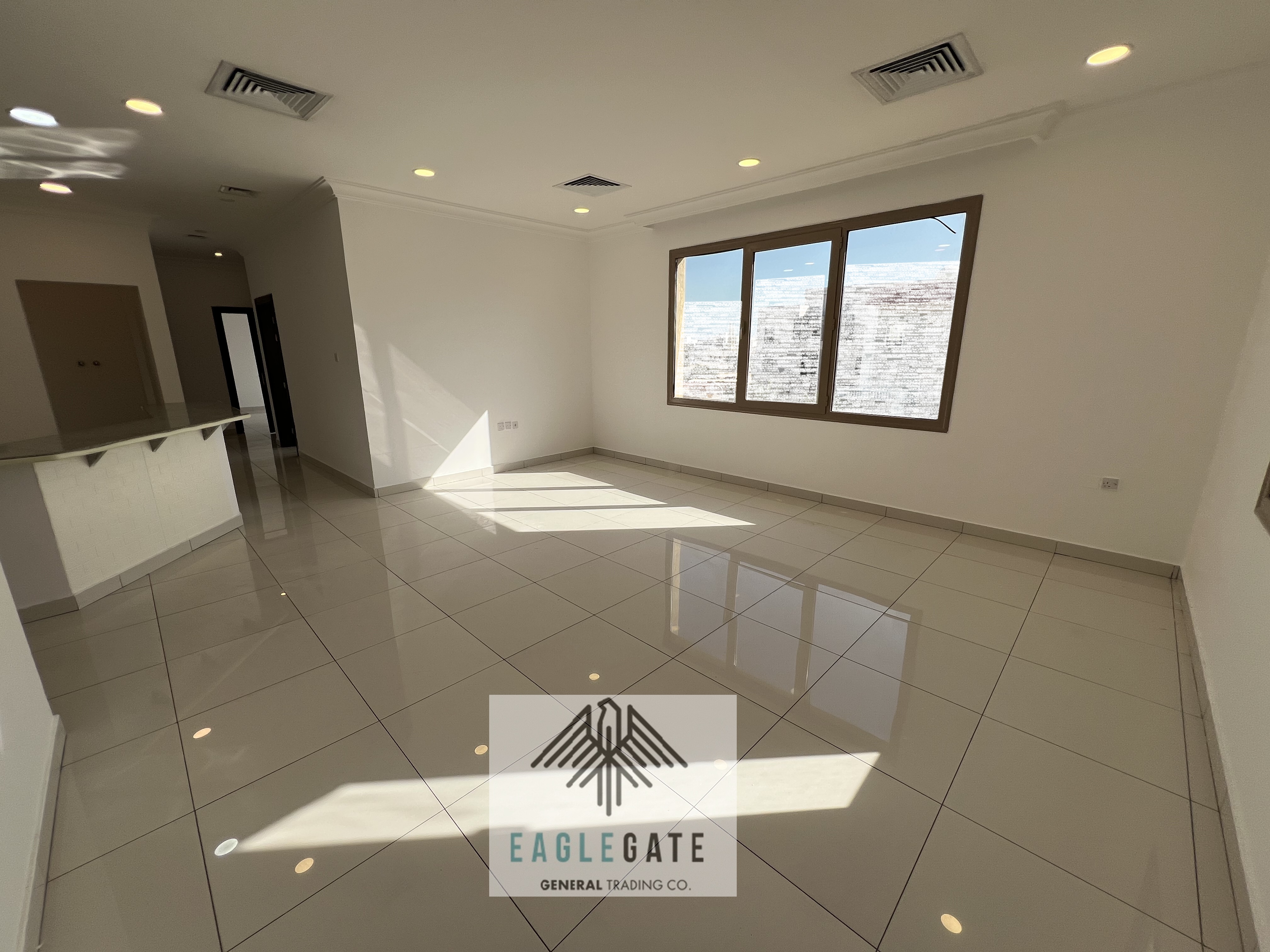 Fnaitees, spacious 3 bedroom apartment