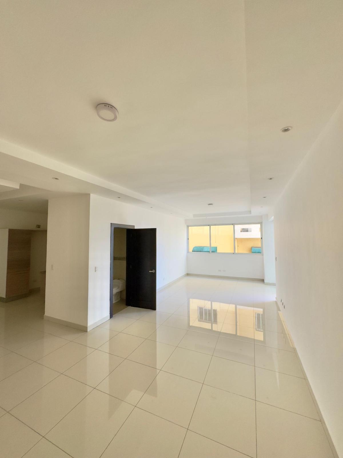 VENDO APARTAMENTO EN MIRADOR NORTE UN 5 PISO DE 213 MTS