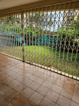 A vendre Appartement au Rez-de-chaussée, 3 chambres au Haut de ...