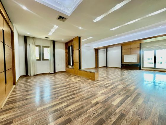  Private 6-Bedroom Villa for Rent in Rumaithya