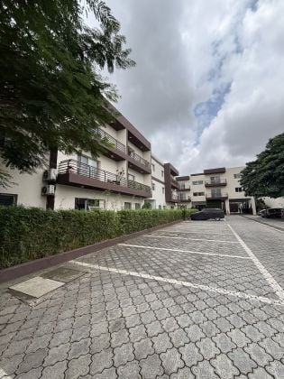 Riviera 3, zone KFC un bel appart T4 disponible 