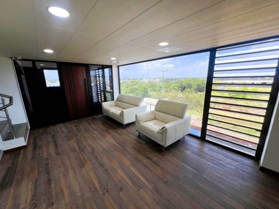 FOR RENT - OFFICE SPACE - GRAND BAY