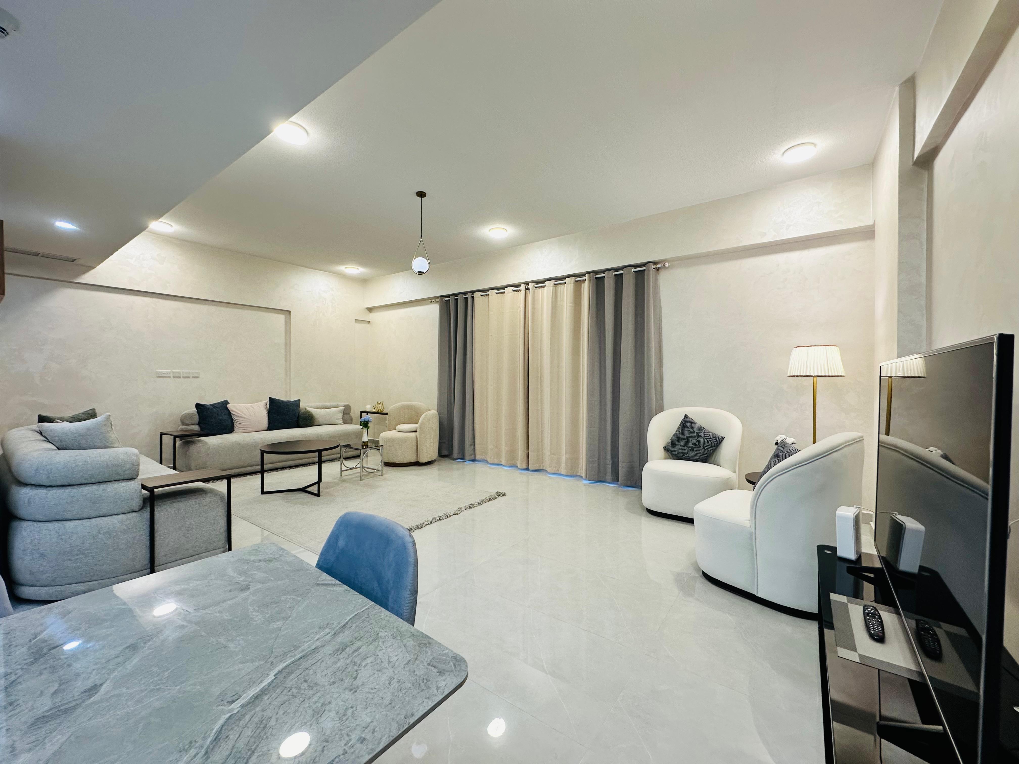 Villa with Private Pool for rent in Salmiya