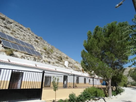 Offering room in exchange of help