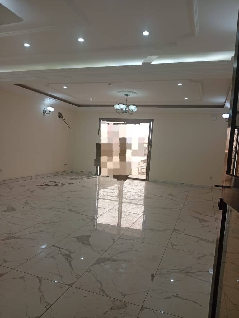 BEL APPARTEMENT DE DEUX CHAMBRES À LOUER À AKWA