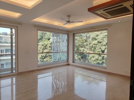 Appartement moderne et spacieux de 4 chambres au 3ème étage ...