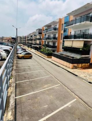 A magnificent 4-room apartment is now for sale in Bingerville, opposite ...