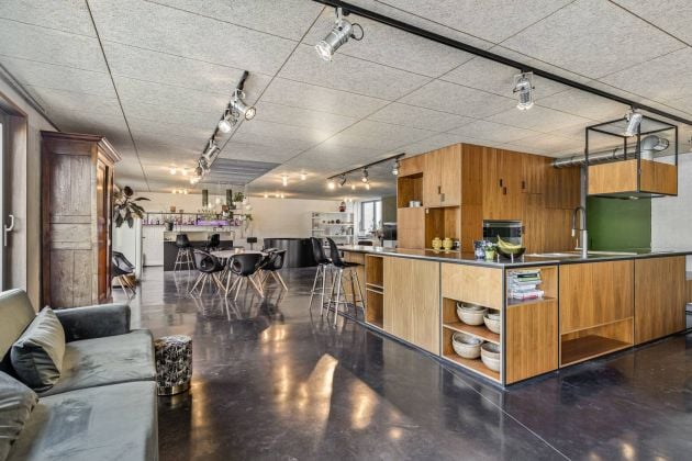 DUPLEX OF 290m² with south terrasse of 100m² with hot tub