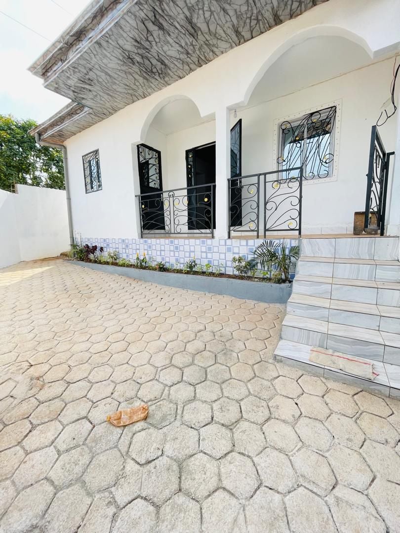 Beautiful house for sale in Messasi, Yaoundé 