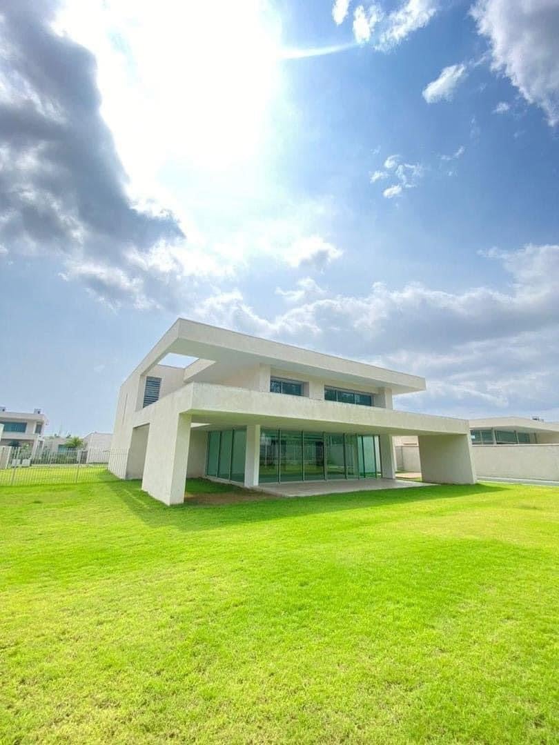 Riviera Golf 04, beautiful 6-room villa in a secure environment 