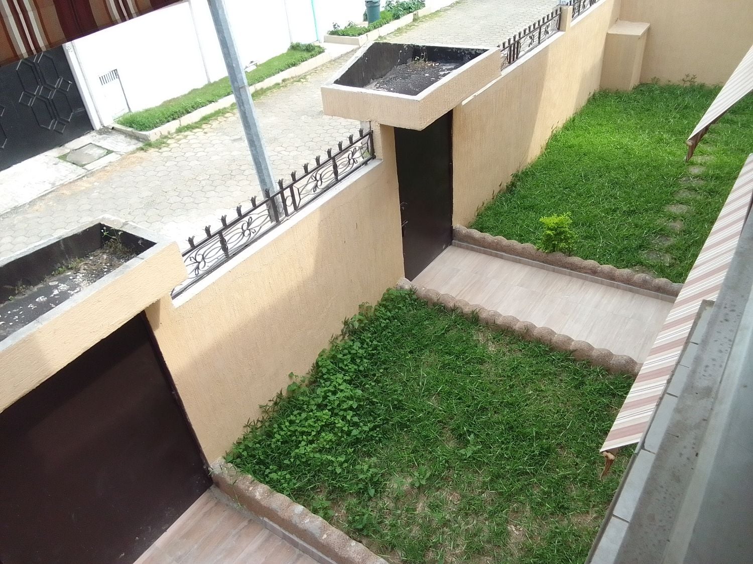 VILLA DUPLEX A LOUER A ANGRE 8ème TRANCHE