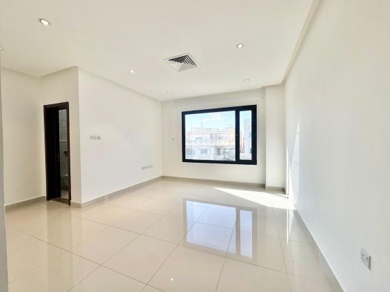 Three bedroom apartment for rent in jabriya