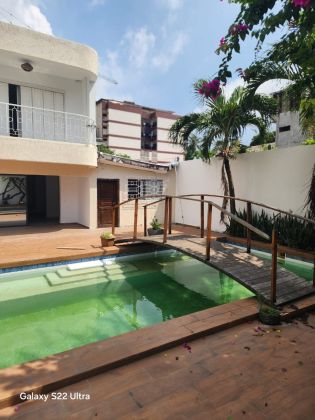 Se alquila chalet dúplex de 4 habitaciones en zona 4 