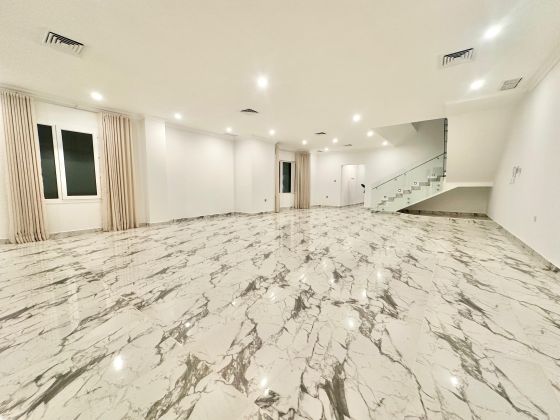 Renovated Five bedroom villa for rent in Al bida