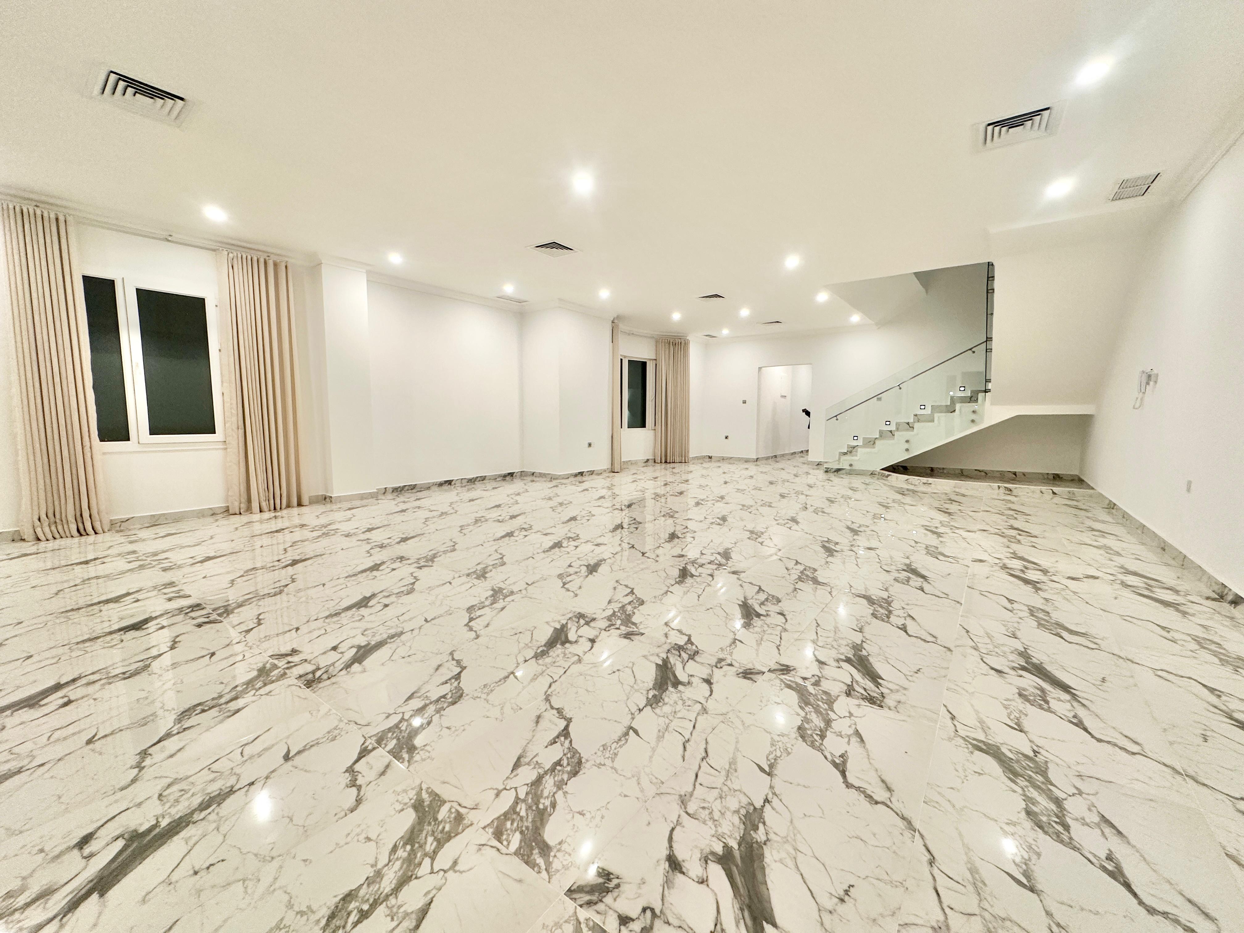 Renovated Five bedroom villa for rent in Al bida