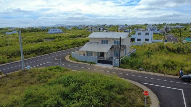 Location d'une maison ou d'une villa de cinq chambres à Plaine ...
