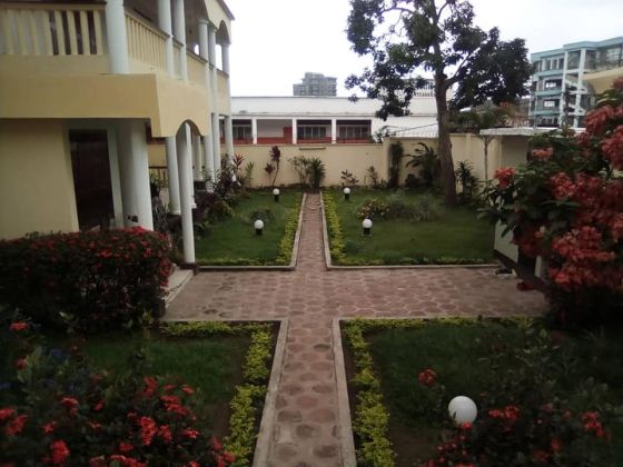 Grand duplex a louer