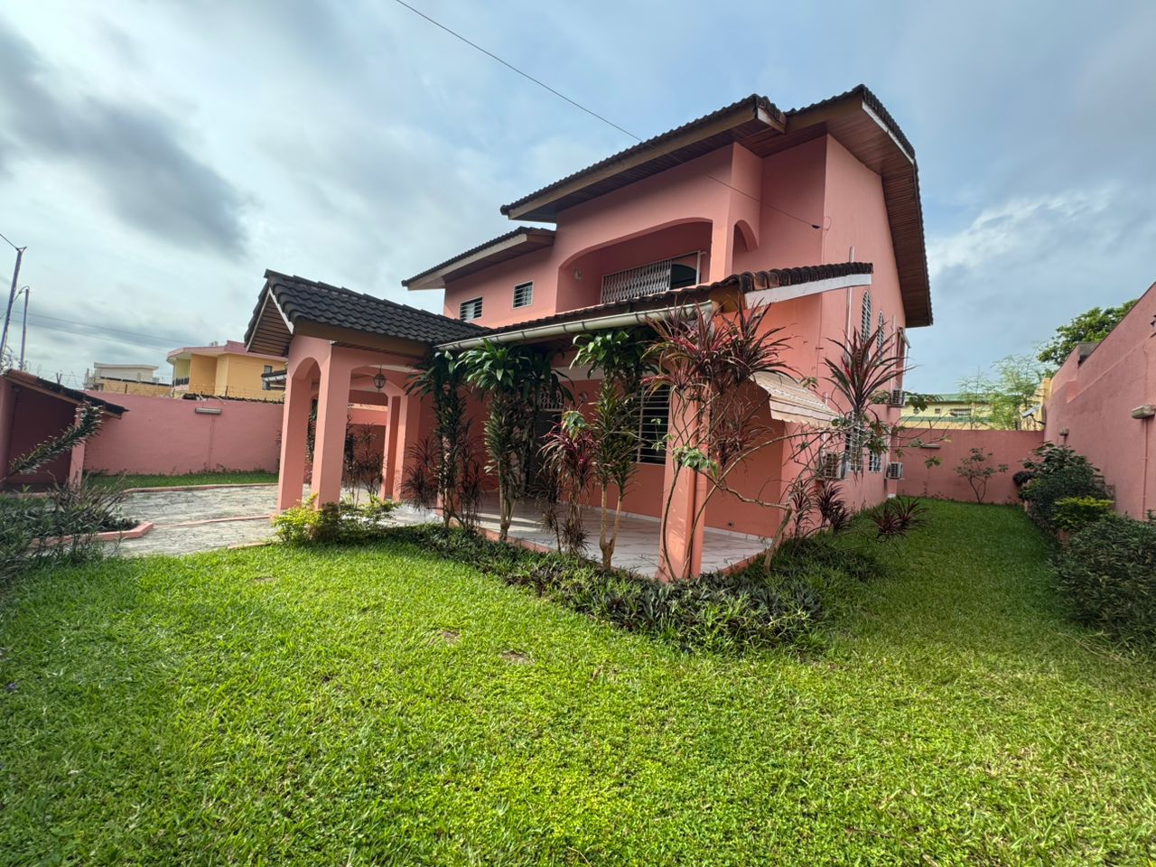 Riviera 3, Les Hibiscus, a 7-room duplex villa 