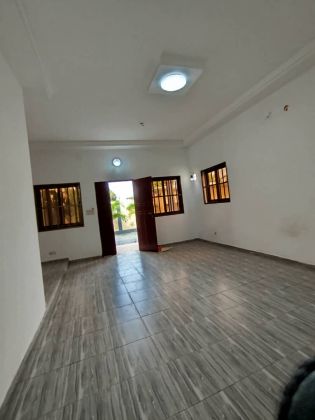 VILLA SUR UN LOT (600 m²) À VENDRE À SAGBADO  Avec ...