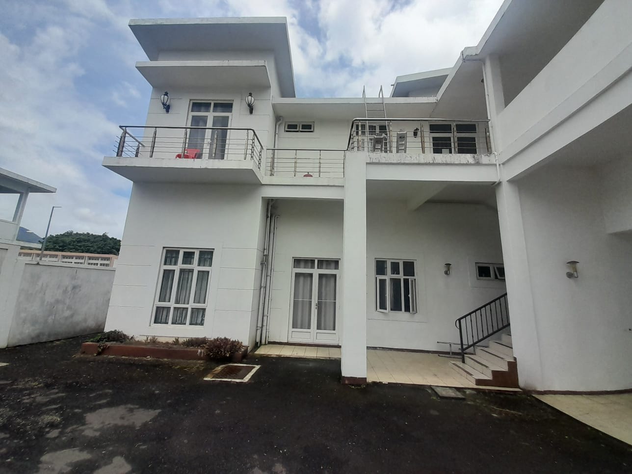 Furnished ground-floor apartment for rent in Ebene – Morc Cybercity