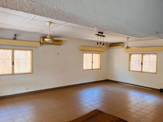 Résidence spacieuse F6 AVEC PISCINE A LOUER ZONE DU BOIS