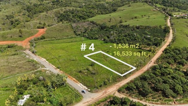 FOR SALE: DEVELOPMENT-READY 0.38-ACRE LOT IN SANTA ELENA, PEREZ ZELEDON