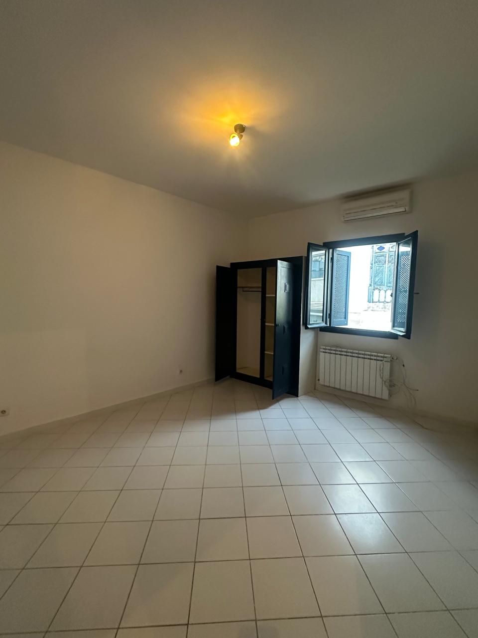 Duplex S+3 avec terrasse et jardin à Gammarth Supérieur