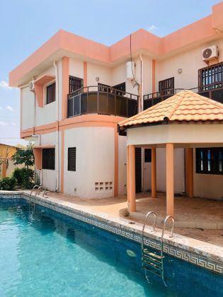 OUAGA 2000 MAISON - 10 PIÈCES  Villa 10 pièces 7CHAMBRES  ...