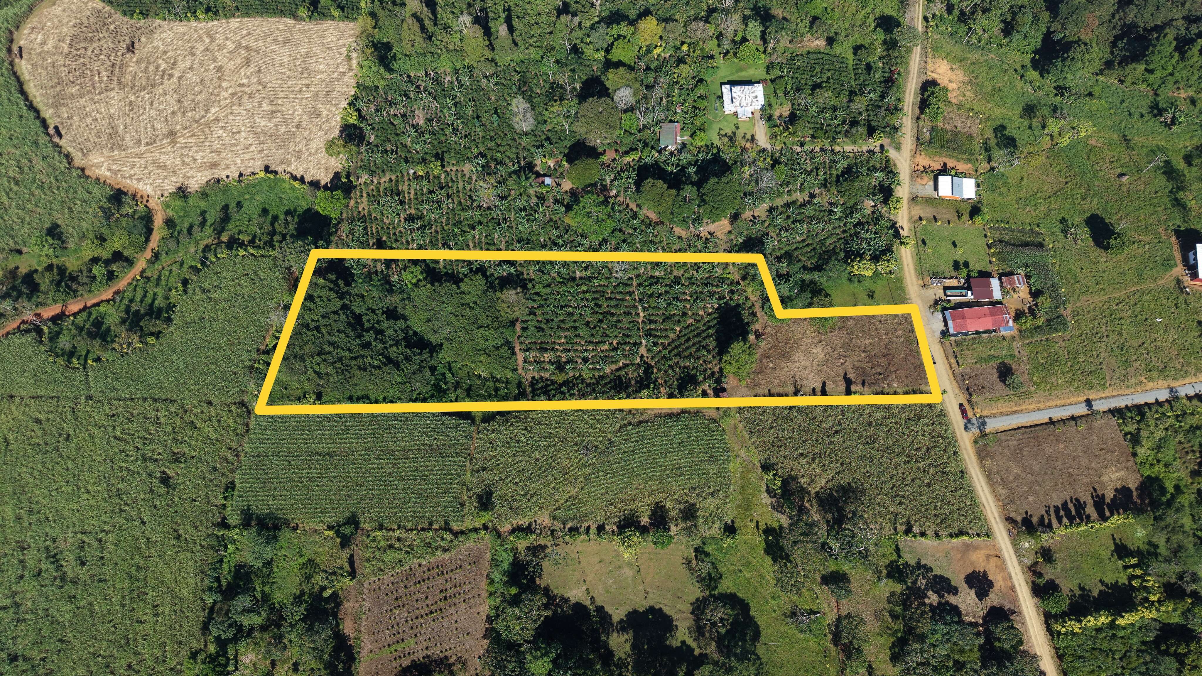 PROPIEDAD EN VENTA EN SANTA ELENA – ALTO POTENCIAL DE DESARROLLO