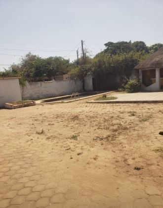 Villa basse en vente en cité azimo Ouaga 2000