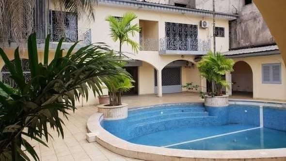 Duplex de standing avec piscine a louer