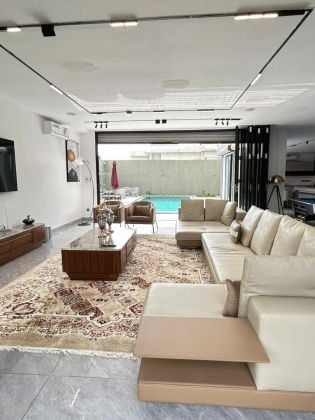 Vente d'une grande villa moderne à la Riviera M'Badon 